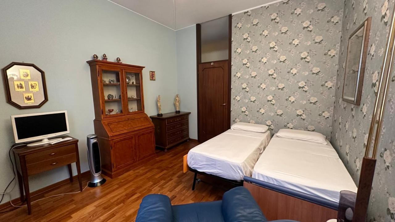 מילאנו Dehomes - Two Bedrooms, Terrace, Wi-Fi, Tram To Centre & Rho Fiera מראה חיצוני תמונה