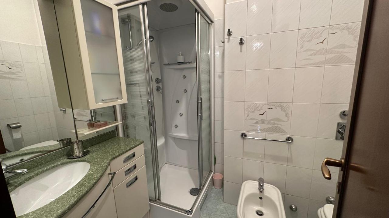 מילאנו Dehomes - Two Bedrooms, Terrace, Wi-Fi, Tram To Centre & Rho Fiera מראה חיצוני תמונה